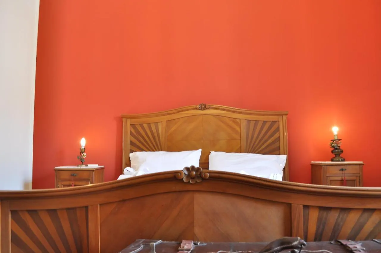 Binario 91 Rooms Palermo 0*,  Italia