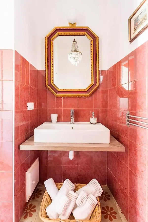 Binario 91 Rooms Palermo 0*,  Italia