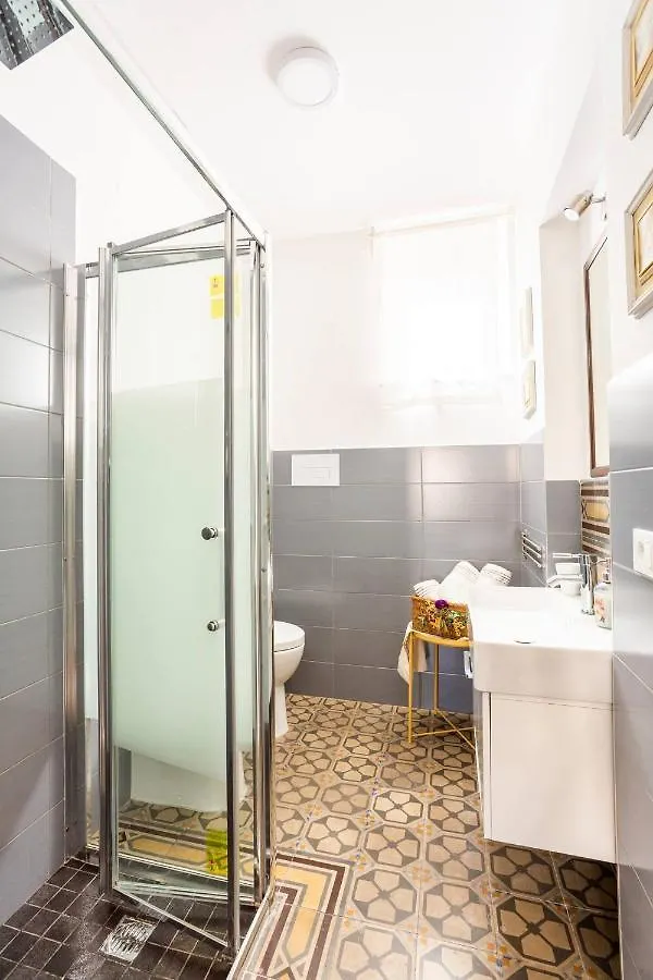 Binario 91 Rooms Palermo Affittacamere